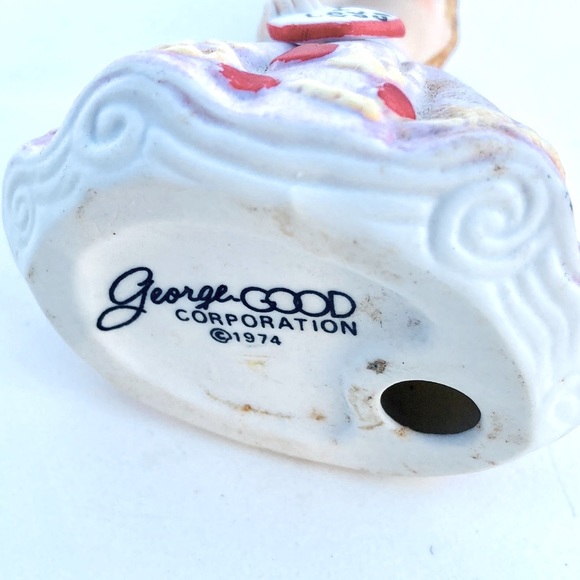 Vintage George Good Collection Valentine Girl Figurine Kids Decor - Picture 3 of 3